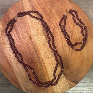 💯 Authentic Garnet and Gold Beaded Necklace and Bracelet Set